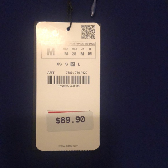 Dress - Picture 5 of 7